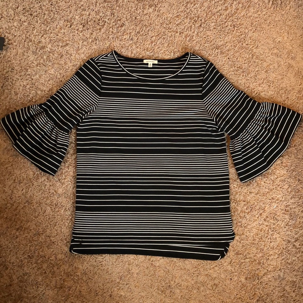 Black and white 3/4 sleeve Blouse